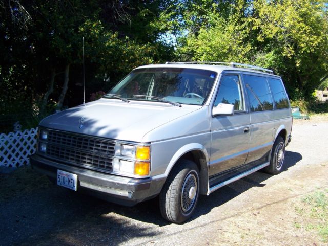 Classic 1984 Dodge Caravan Collector Car 1984 Dodge Caravan