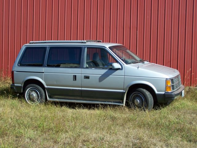 1984 Dodge Caravan - photo 12