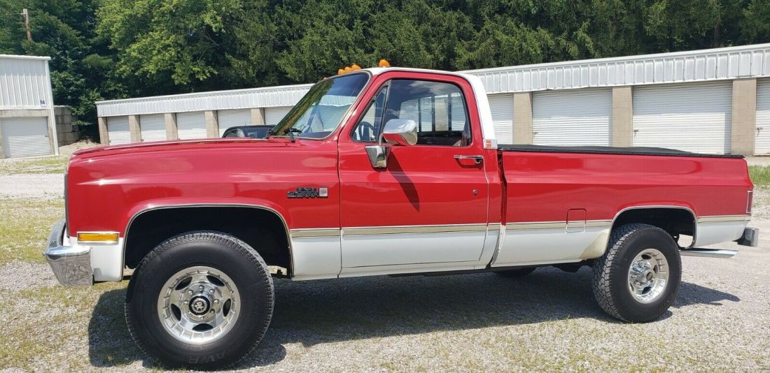 1984 GMC Sierra 2500 - photo 2