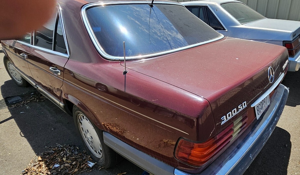 1984 Mercedes-Benz 300-Series - photo 3