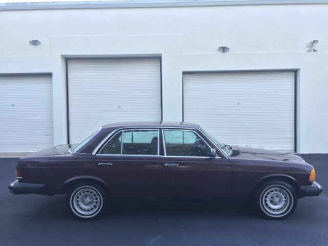 1985 Mercedes-Benz 300-Series 300D Turbodiesel - photo 3