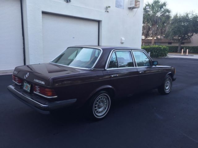 1985 Mercedes-Benz 300-Series 300D - photo 4