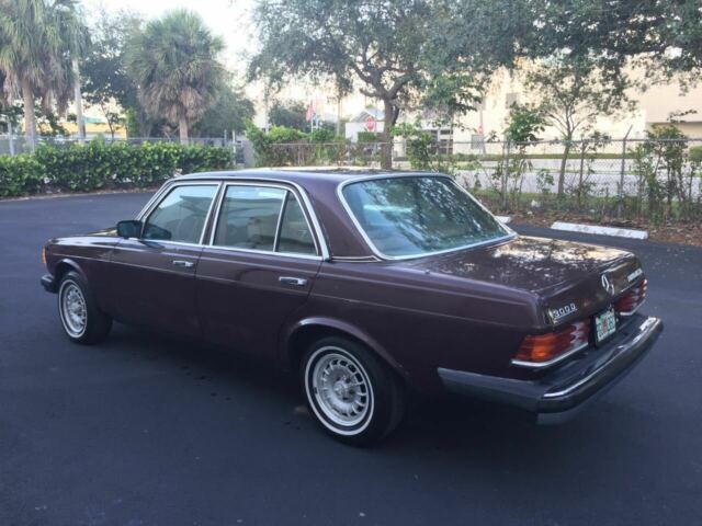 1985 Mercedes-Benz 300-Series 300D Turbodiesel - photo 3
