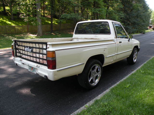1986 Toyota Hilux - photo 6