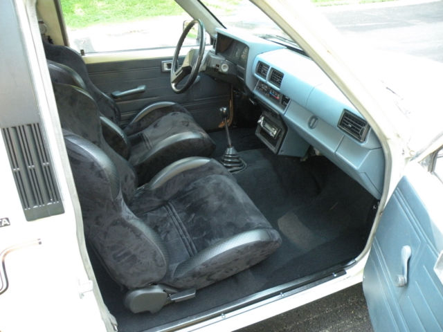 1986 Toyota Hilux - photo 9