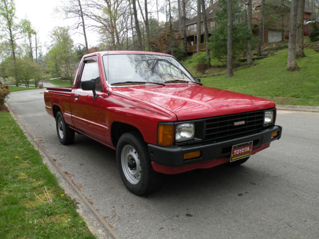 Classic 1986 Toyota Hilux Pickup, Very Clean and Straight. Lovingly Cared For. 1986 Toyota Hilux