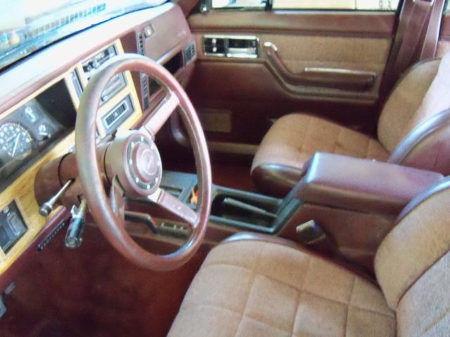 1987 Jeep Wagoneer 4 Dr - photo 5