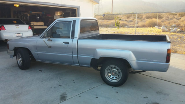 1988 Toyota  SINGLE CAB 1/2 TRUCK SINGEL CAB - photo 2