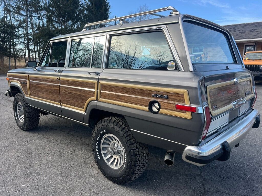 1989 Jeep Grand Wagoneer Lifted Rust Free Waggy - photo 7