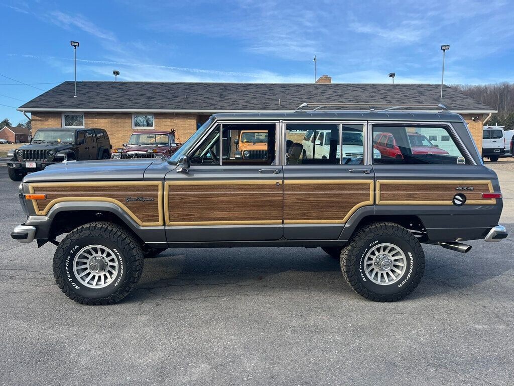 1989 Jeep Grand Wagoneer Lifted Rust Free Waggy - photo 8