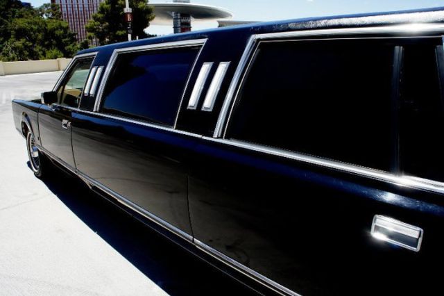 1989 Lincoln Town Car - photo 3