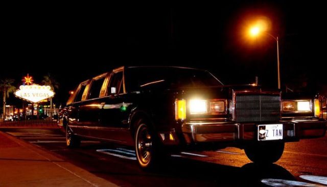 1989 Lincoln Town Car - photo 7