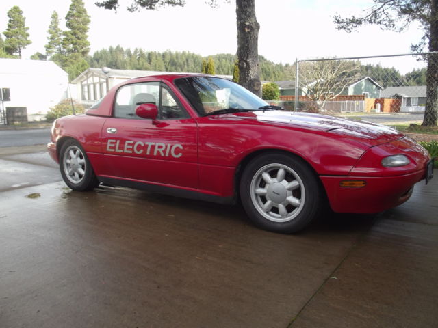 1990 Mazda MX-5 Miata Red - photo 3