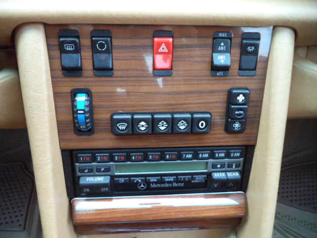 1990 Mercedes-Benz 400-Series - photo 9