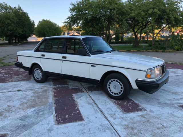 1990 Volvo 240 - photo 2