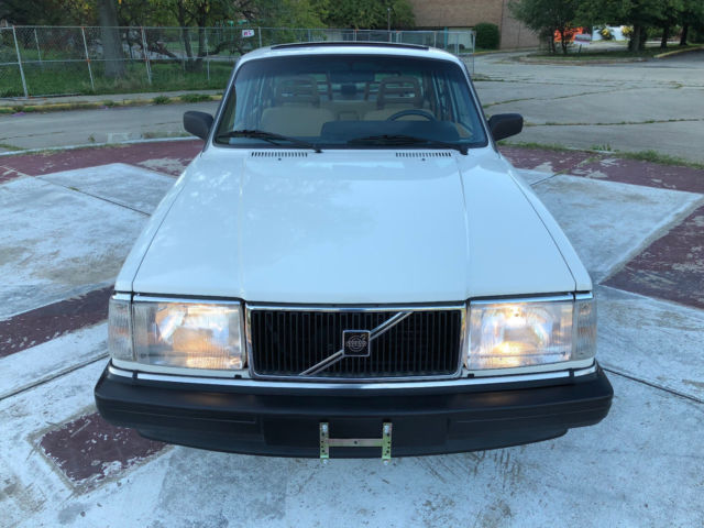 1990 Volvo 240 - photo 4