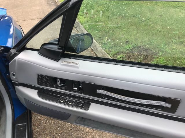 1991 Buick Reatta coupe - photo 11