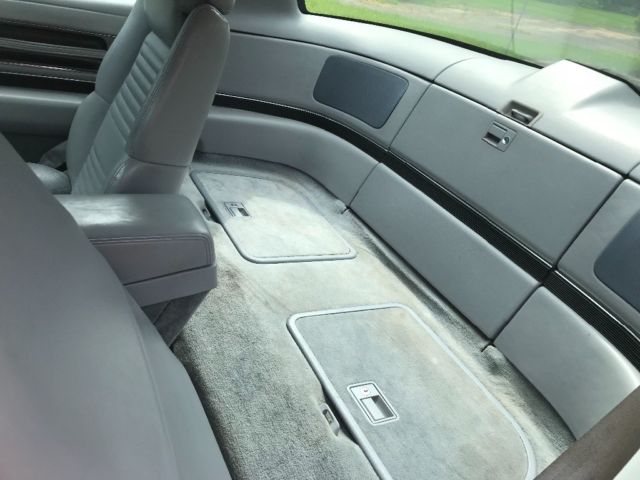 1991 Buick Reatta coupe - photo 8