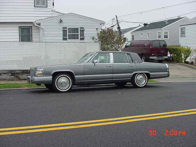 1991 Cadillac Brougham - photo 2