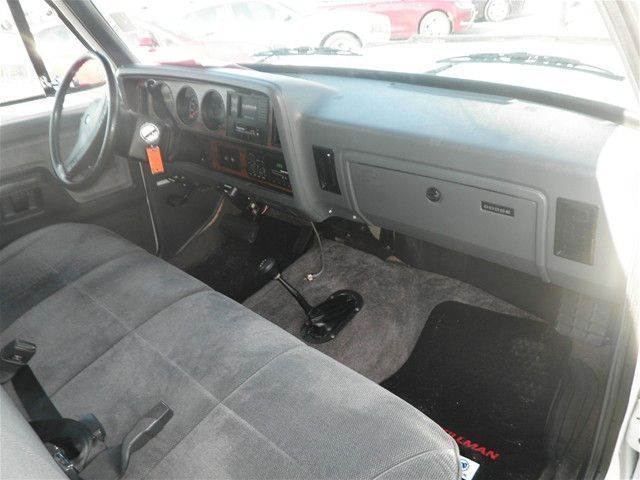 1991 Dodge Ram 2500 - photo 8