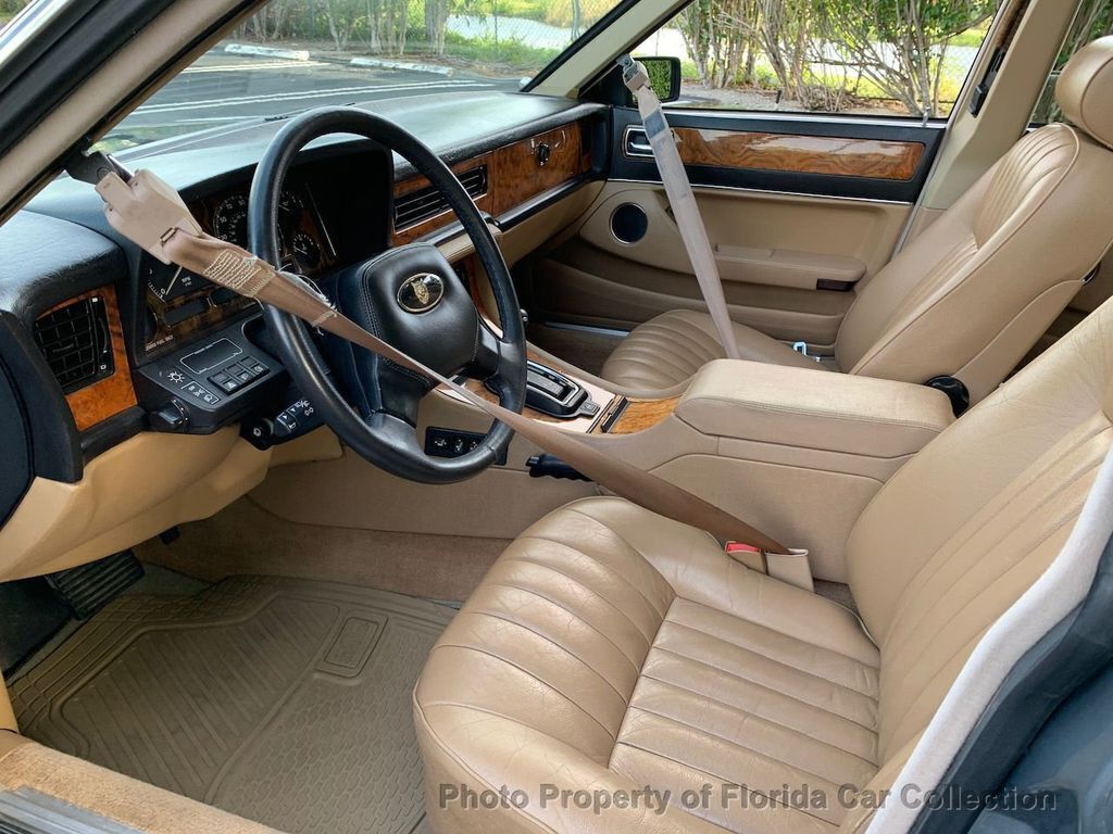 1991 Jaguar XJ6 Sovereign 4.0L Sedan - photo 7
