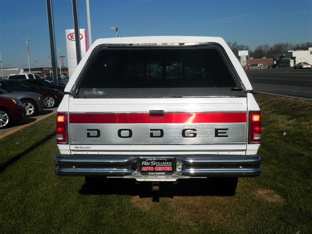 1991 Dodge Ram 2500 LE - photo 8