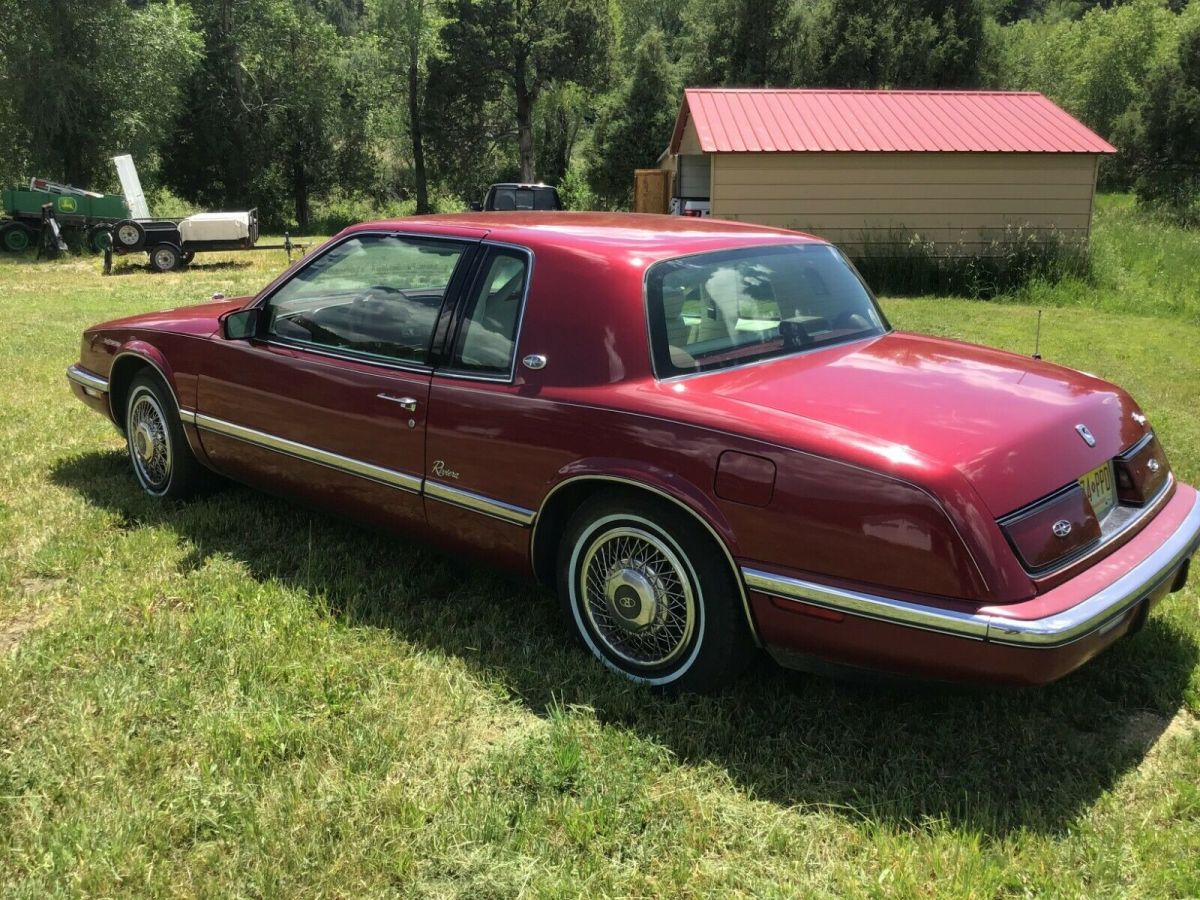 1992 Buick Riviera Coupe - photo 3