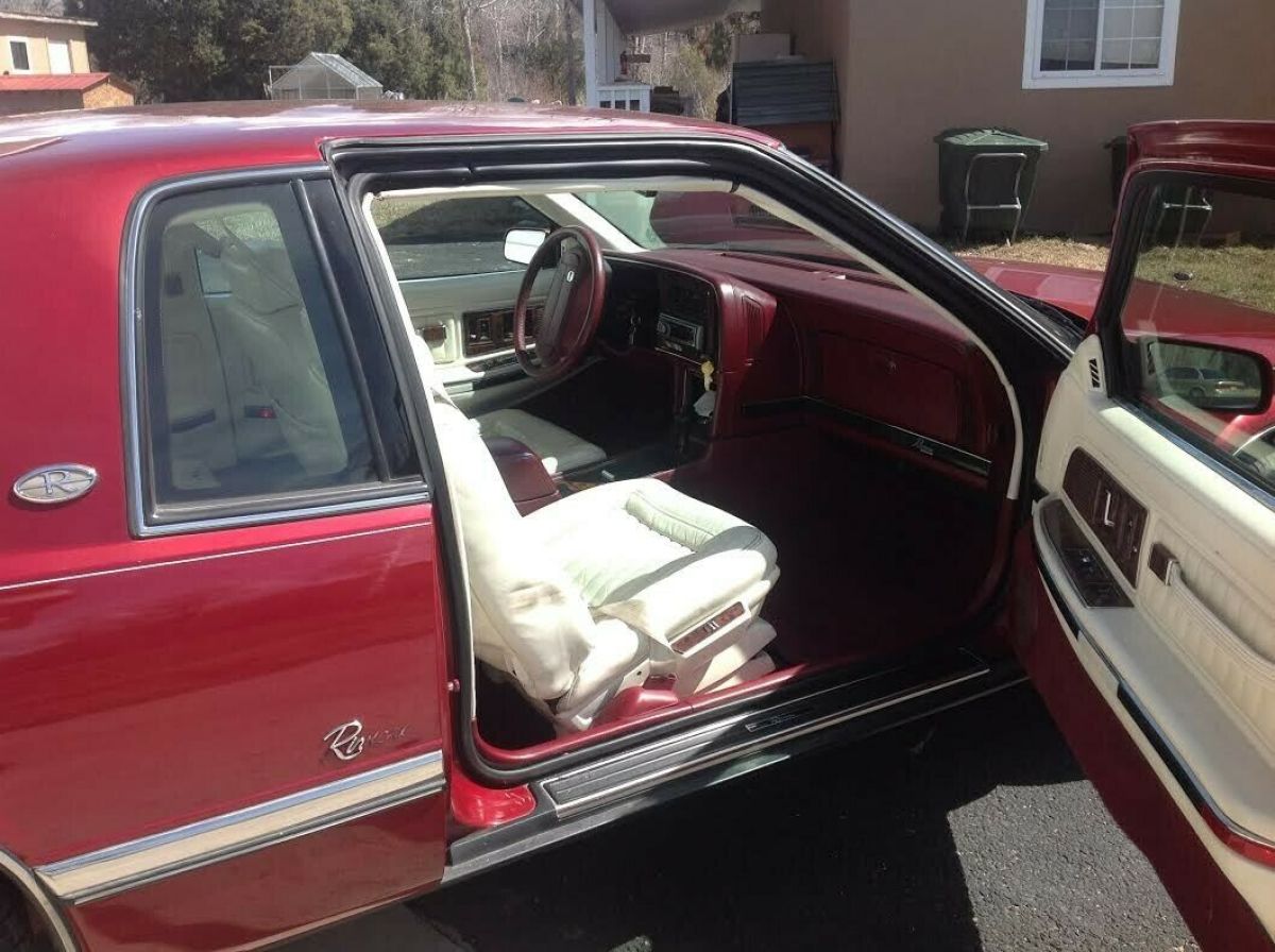 1992 Buick Riviera Coupe - photo 8