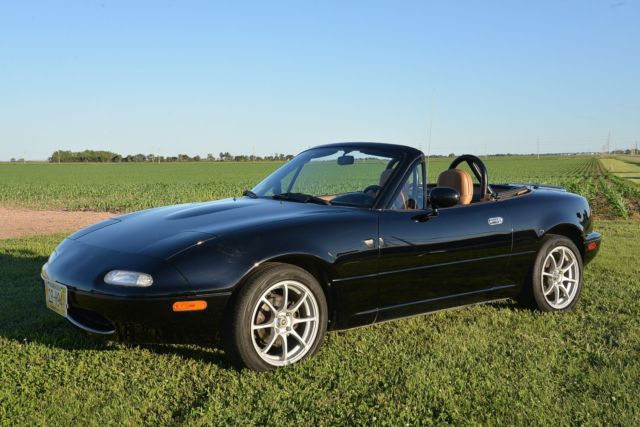 Classic 1992 Mazda MX-5 Miata Convertible, Excelent Condition 1992 Mazda MX-5 Miata