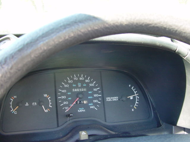 1993 Chrysler LeBaron - photo 8