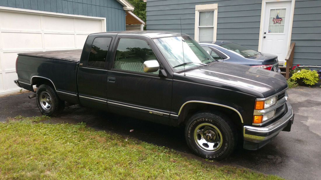 1994 Chevrolet C/K Pickup 1500 C1500 - photo 3