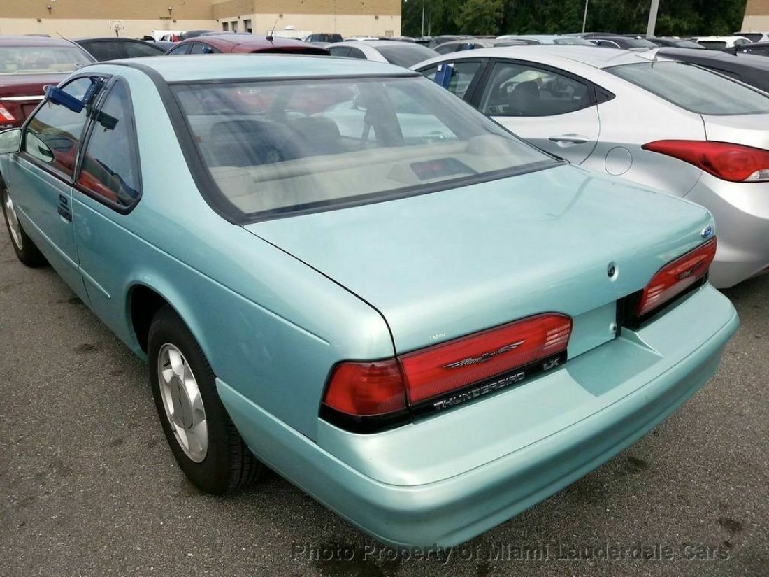 1994 Ford Thunderbird 2dr LX - photo 4