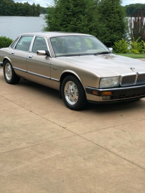 1994 Jaguar XJ6 Deluxe - photo 2