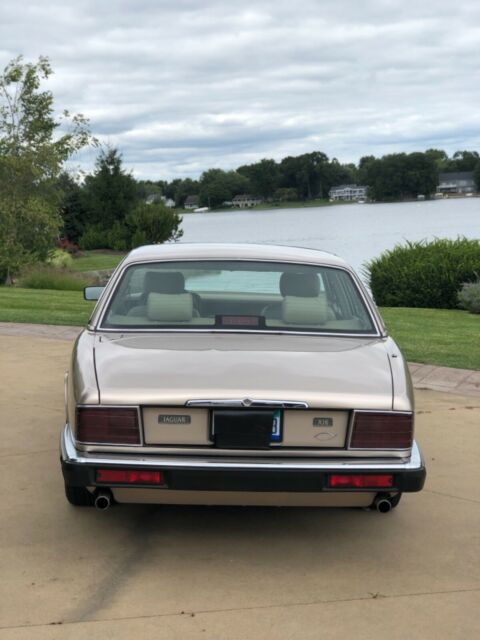 1994 Jaguar XJ6 Deluxe - photo 4