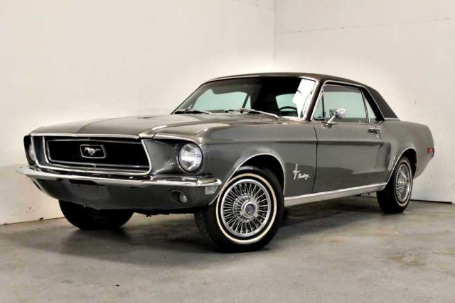 CLASSIC / 289CI V8 / CLEAN / DELUXE HOOD / FLOWMASTERS / PREMIUM / MUSCLE CAR 1968 Ford Mustang MUSTANG