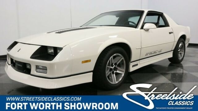 classic 80s muscle chevy 5.0L auto white 1986 Chevrolet Camaro IROC-Z