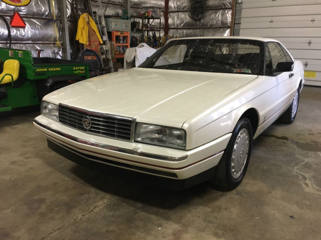 1989 Cadillac Allante Base Convertible 2-Door