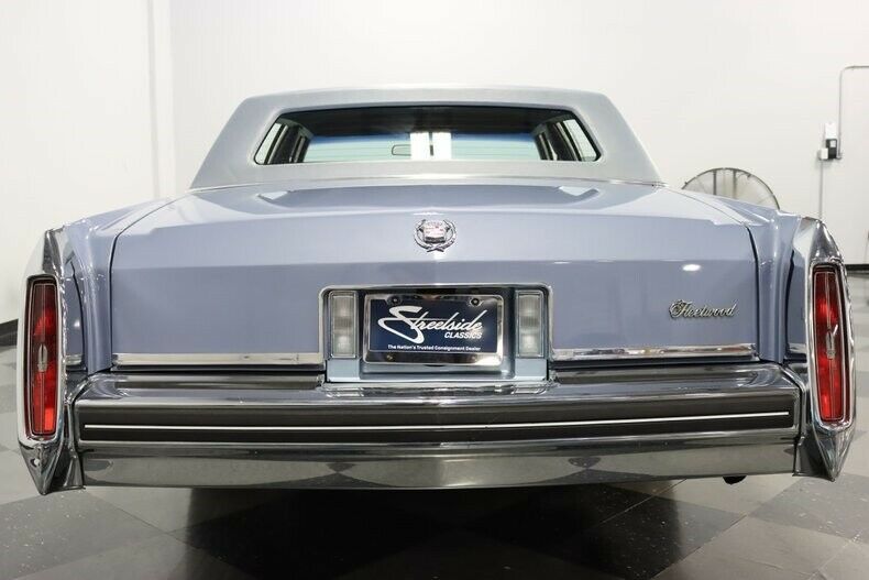 1984 Cadillac Fleetwood Brougham - photo 12