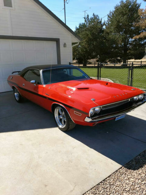 CLASSIC AMERICAN MUSCLE CAR BEAUTIFULLY RESTORED TO ITS ORIGINAL CONDITION 1970 Dodge Challenger