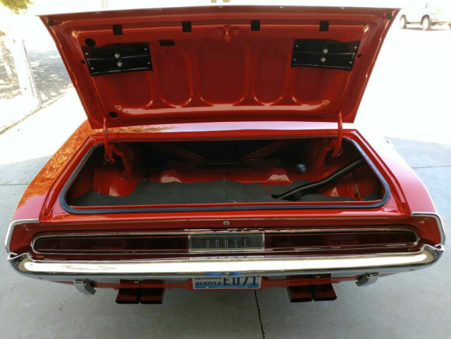 1970 Dodge Challenger - photo 9