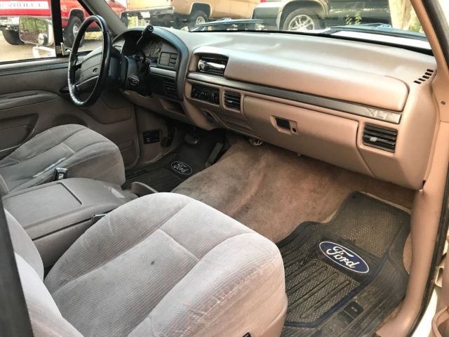 1994 Ford Bronco XLT - photo 7