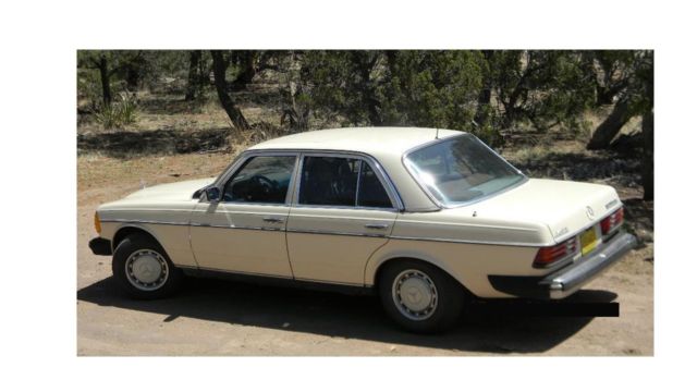 1979 Mercedes-Benz 200-Series - photo 2