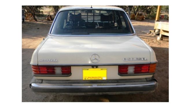 1979 Mercedes-Benz 200-Series - photo 6