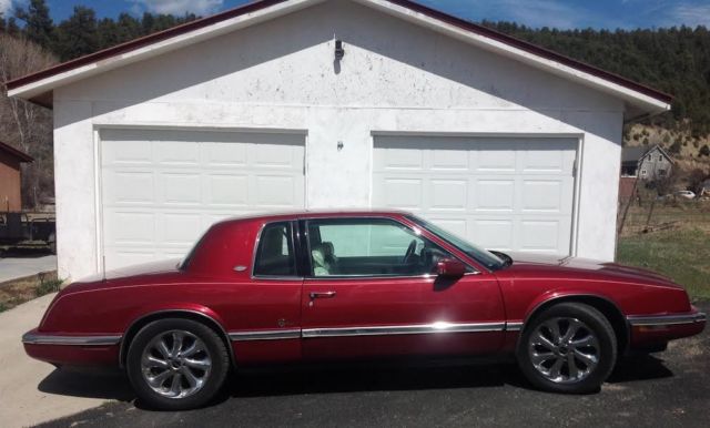 CLASSIC BEAUTIFUL 1992 BUICK RIVERA COUPE RARE 1992 Buick Riviera Luxury Coupe 2-Door