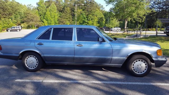 Classic, Beautiful Mercedes-Benz 420 SEL 1991 Mercedes-Benz 400-Series SEL