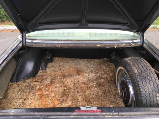 1973 Mercedes-Benz 200-Series - photo 12