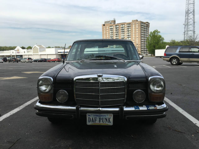 1973 Mercedes-Benz 200-Series - photo 6