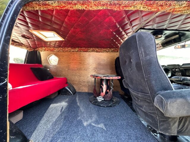 1976 Dodge B200 TRADESMAN B200 V8 SHORTY - photo 6