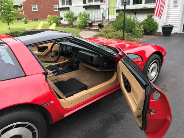 1985 Chevrolet Corvette C4 - photo 3