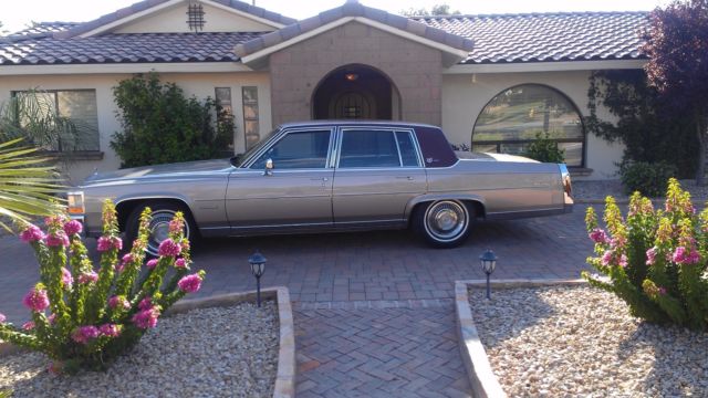 1983 Cadillac Fleetwood 4 dr Sedan - photo 12